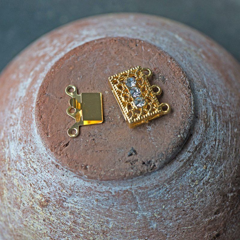 замок для украшений "триоле", стразы, цвет золото, 18x17x7 мм