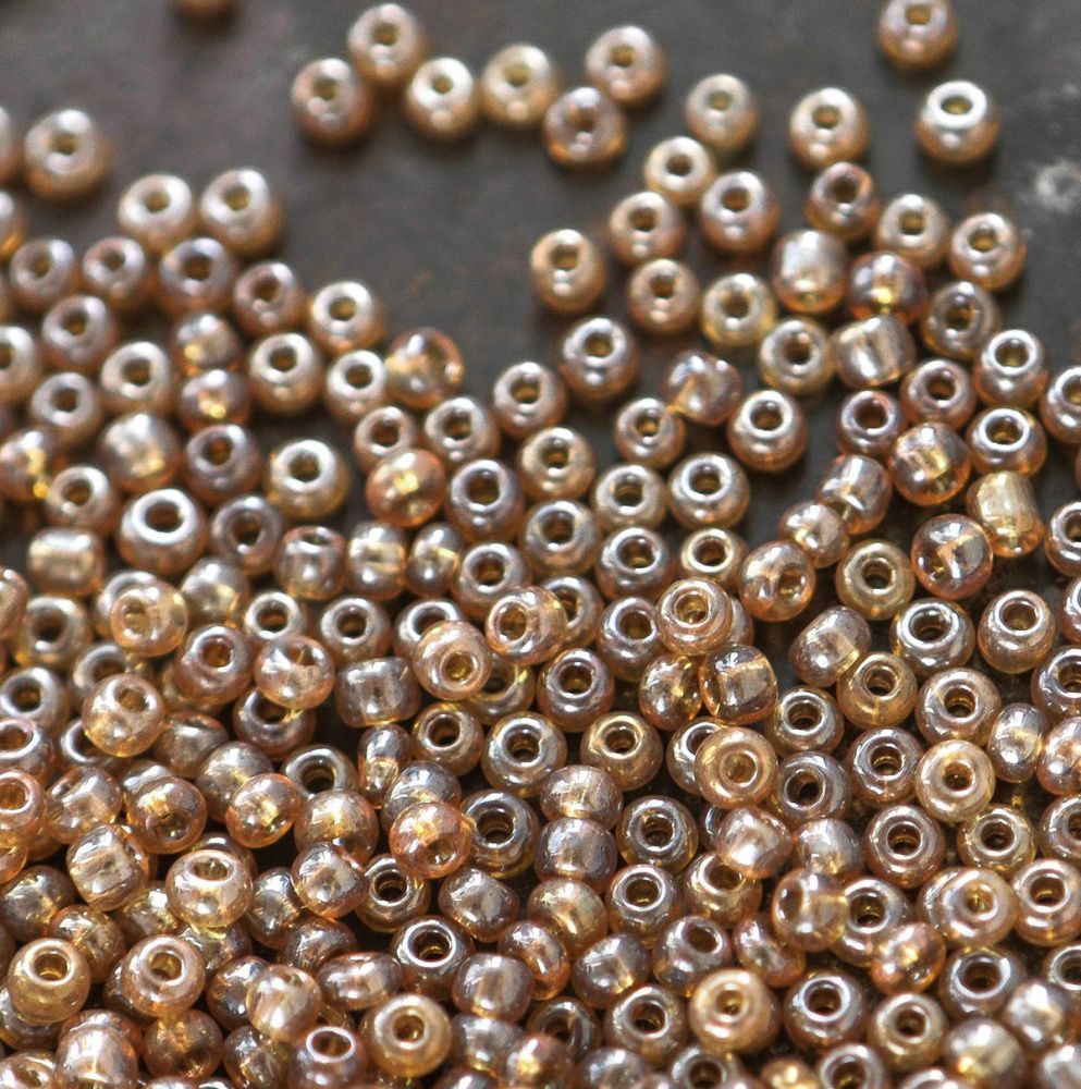 бисер "радуга", цвет коньячный люстровый, 12/0 (уп 7 г)