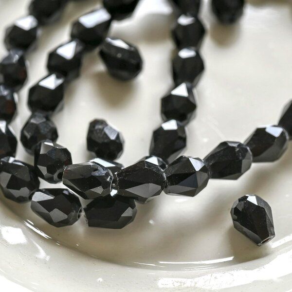 бусина "капля", граненая, стекло, цвет черный, 7-8х5.5 мм