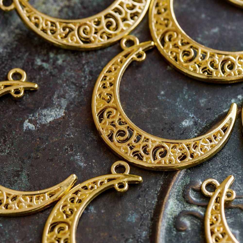 коннектор "месяц", цвет золото, 37x8x2 мм