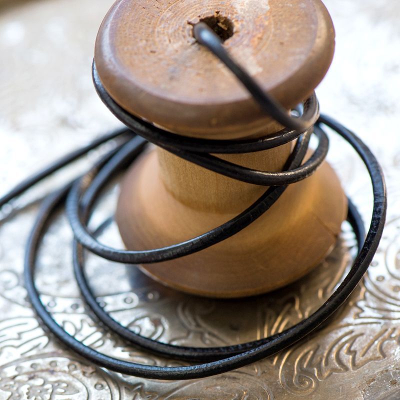 шнур кожаный, цвет черный, диаметр 2.5 мм