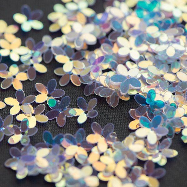 пайетки-цветочки, цвет белый/радужный, 10 мм
