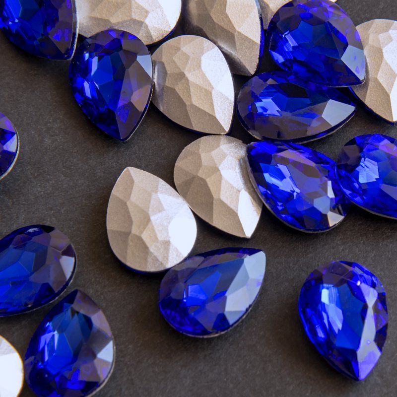 кабошон стекло кристалл, каплевидный, цвет sapphire, 18х13 мм