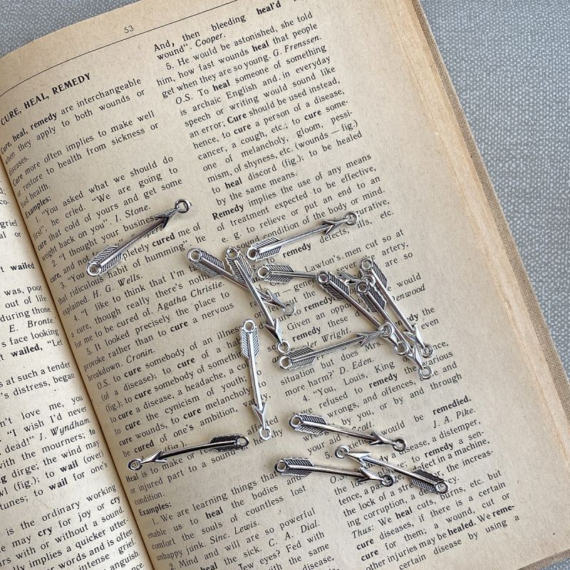 коннектор "стрела", цвет античное серебро, 37x6x2 мм