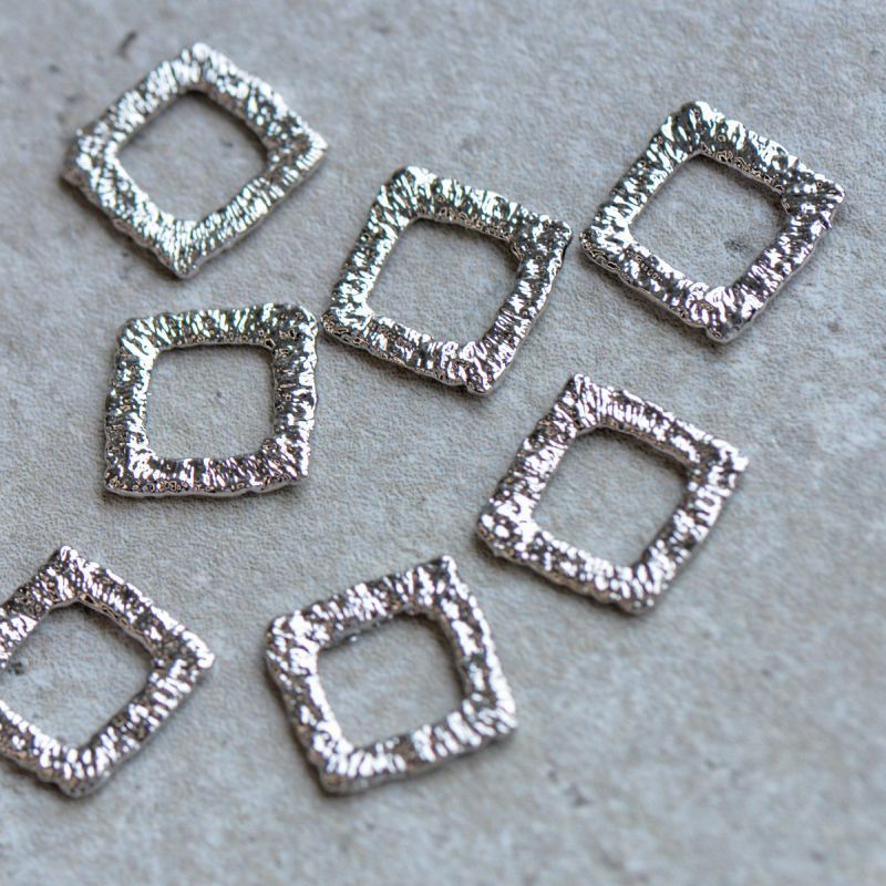 коннектор "натура", покрытие платиной, 14x14x1 мм