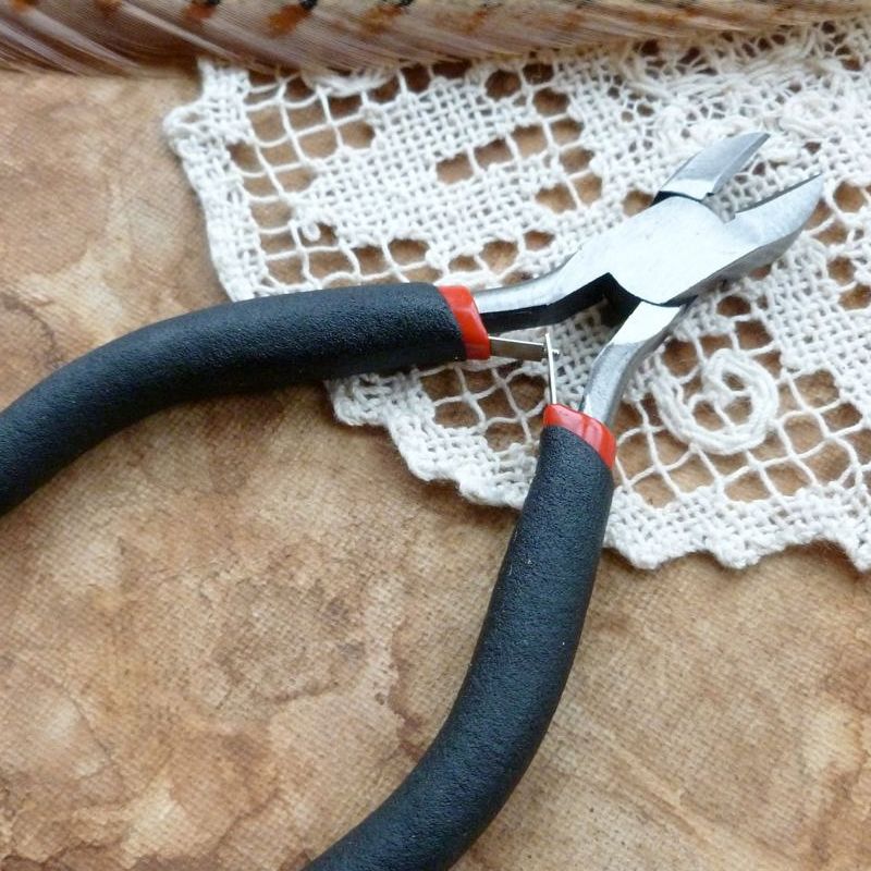 инструмент, кусачки-бокорезы, черные ручки, 110 мм