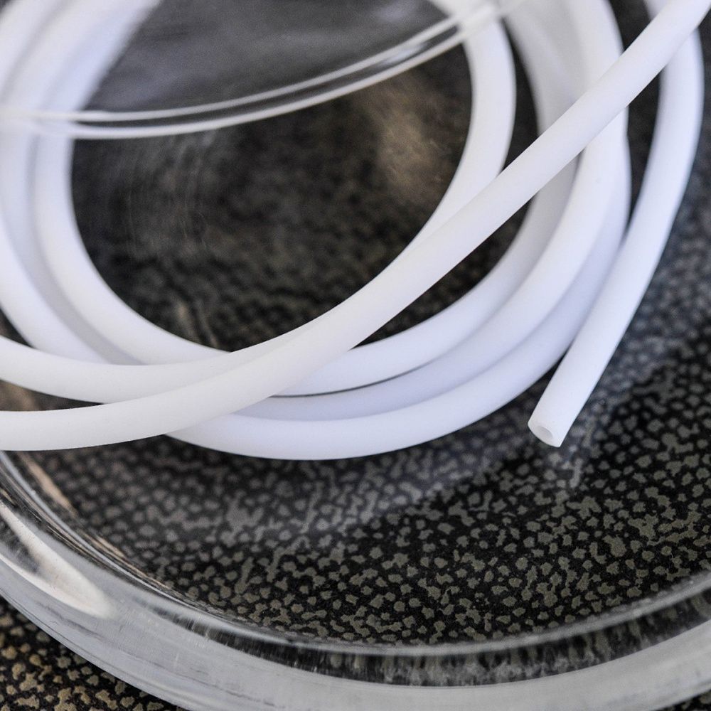 шнур резиновый, с отверстием, цвет белый, диаметр 3 мм