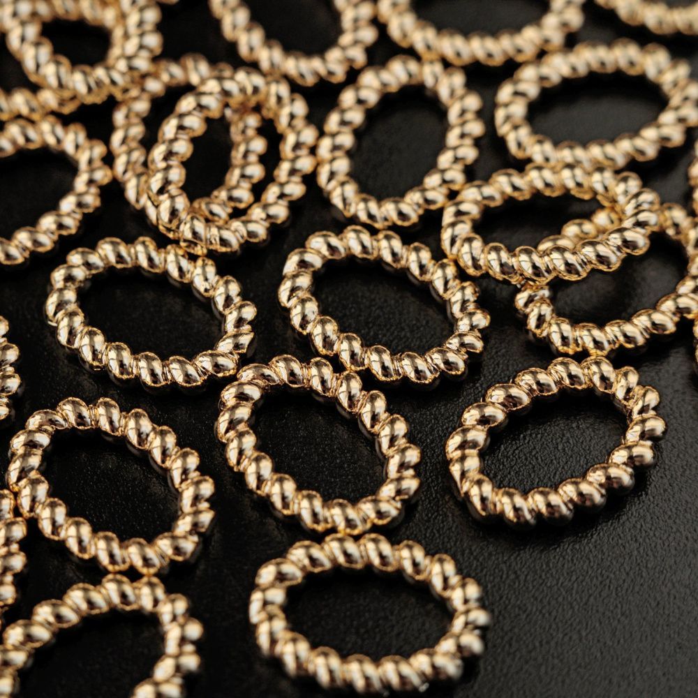 колечко овальное витое, неразъемное, позолота, 15.5x11.5x2.5 мм