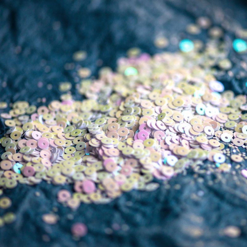 пайетки плоские, белый радужный, 4 мм