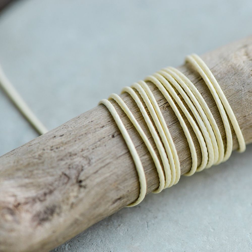 шнур вощеный, цвет бежевый, 0.5-0.8 мм