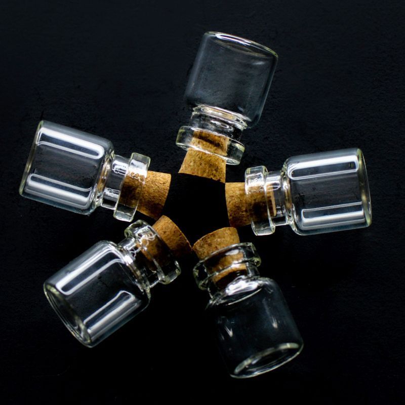 бутылочка с крышкой, прозрачная, 22x15 мм