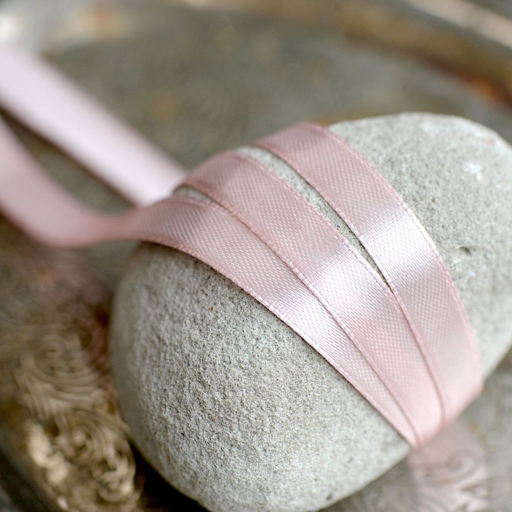 лента, атлас, цвет бежево-розовый, ширина 10 мм ленты