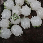 Бусина, Лэмпворк "Колокольчик большой", стекло, цвет белый, 13-14.5x13-15 мм