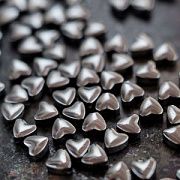 Бусина гематит синт., металлизир., сердечко, цвет темное серебро, 4x4x2 мм (стренд 25 шт.)