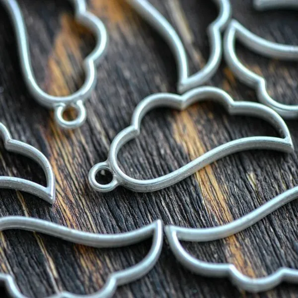 сеттинг-рамка "крыло", цвет матовое серебро, 36x17x3.5 мм