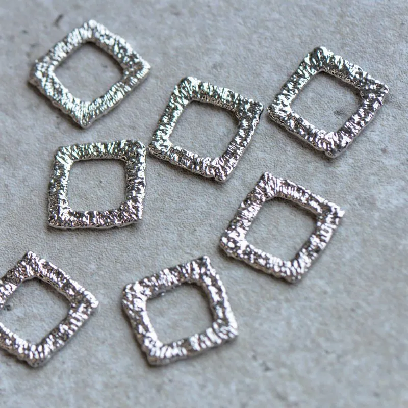 коннектор "натура", покрытие платиной, 14x14x1 мм