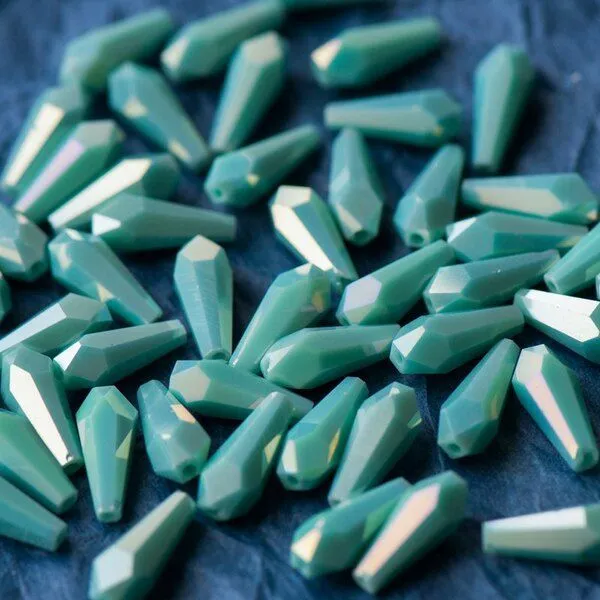 (им)бусина "капля", граненая, стекло, цвет бирюзовый радужный, 14x6 мм