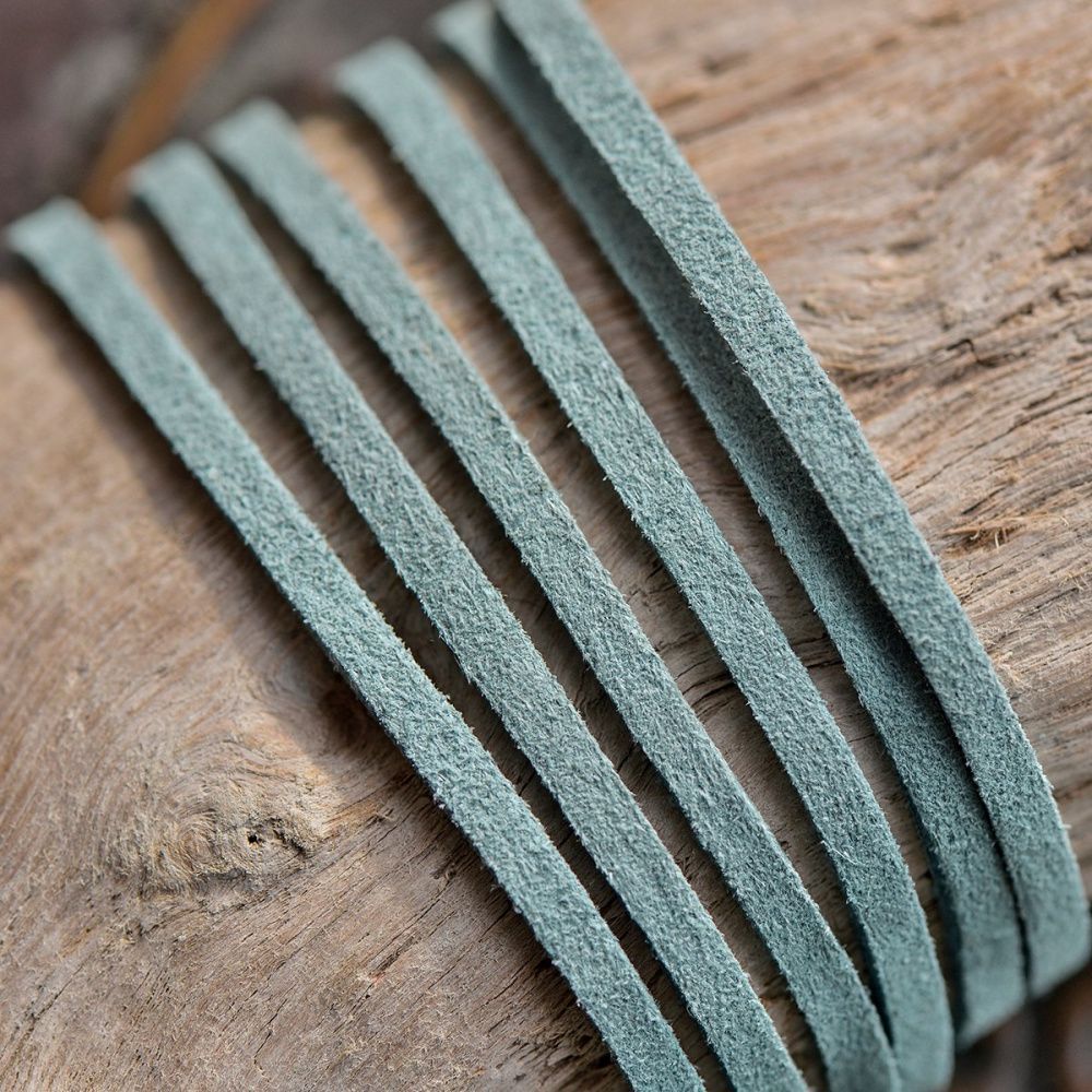 шнур из искусственной замши, голубой светлый, 3х1.4 мм