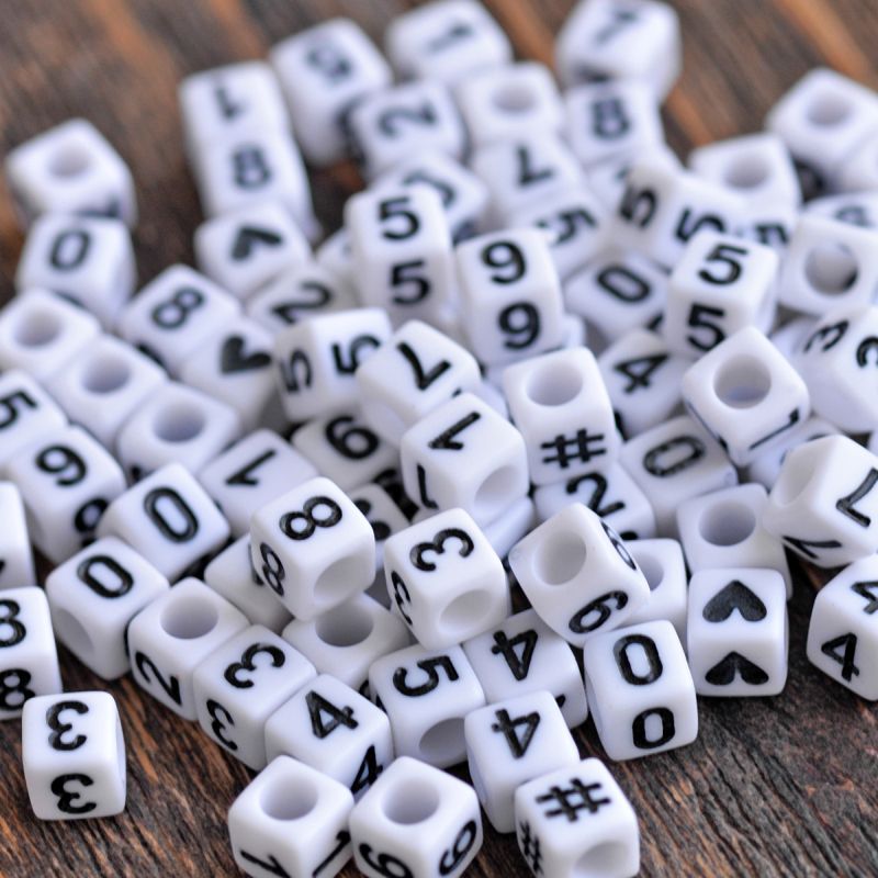 бусина, акрил "цифры", куб, цвет белый, 6x6x6 мм