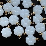 Подвеска стекло "Клевер", цвет белый, 14.5x10.5x4.5 мм