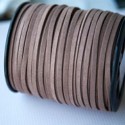 Шнур из искусственной замши, молочный шоколад, 5х1.5 мм