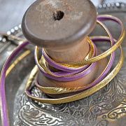 Шнур, имитация кожи, плоский, цвет фиолетовый/золото, 3х1 мм