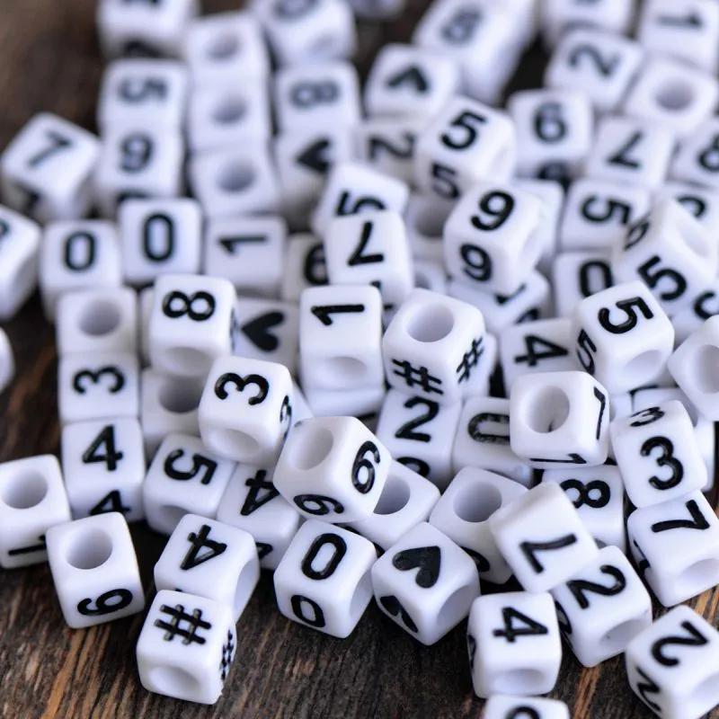 бусина, акрил "цифры", куб, цвет белый, 6x6x6 мм