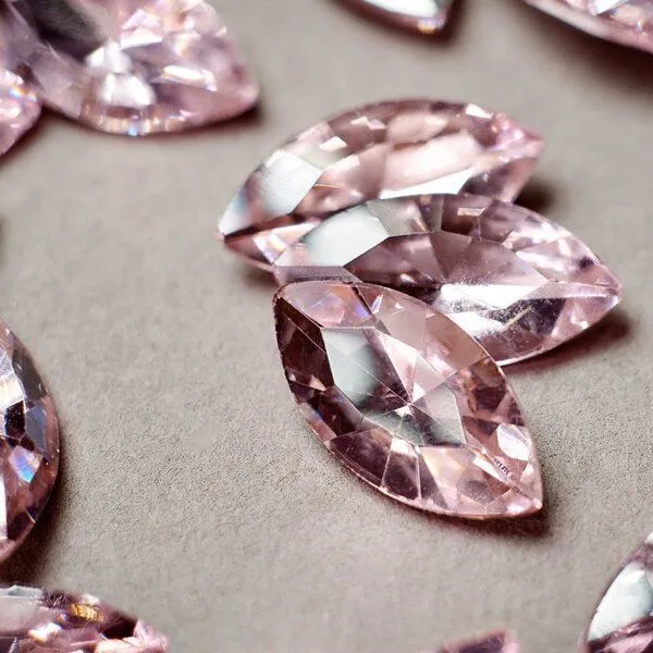 кабошон стекло кристалл, navette, цвет lt.pink, 18х9 мм