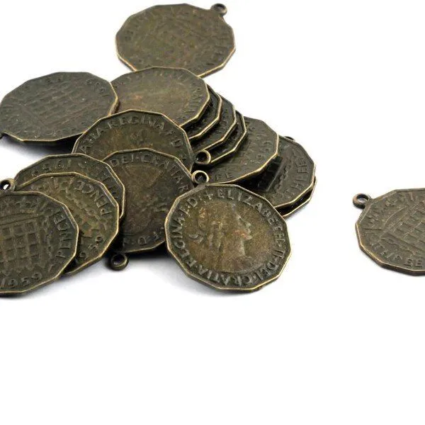 подвеска металлическая "елизавета ii", цвет античная бронза, 26х23х2 мм