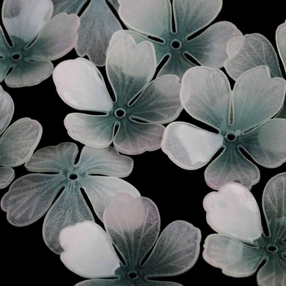 бусина, акрил "цветок сливы", цвет белый/бирюзовый, 28x28x8-10 мм