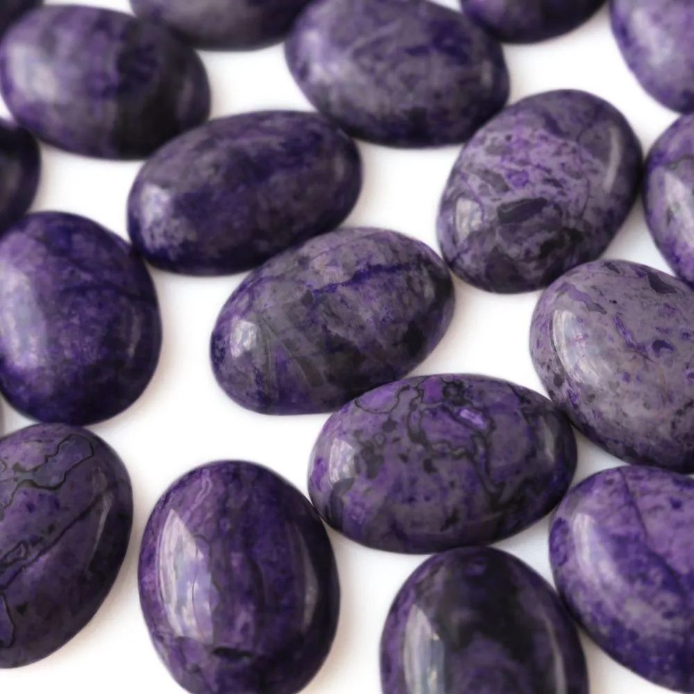 кабошон яшма овальный, цвет фиолетовый, колорирован, 25х18х7 мм