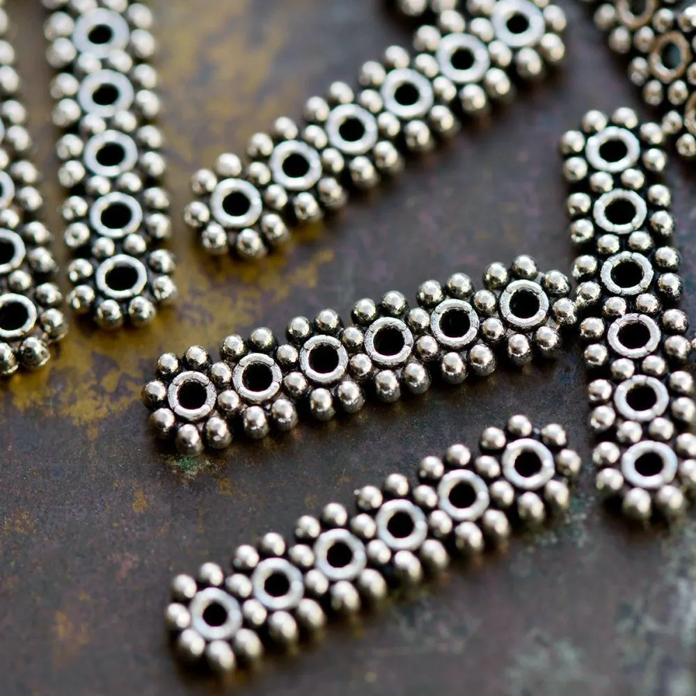 разделитель 6-отв. "ромашка", цвет античное серебро, 20x5 мм