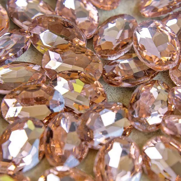 кабошон стекло кристалл, овальный, цвет champagne, 18х13 мм